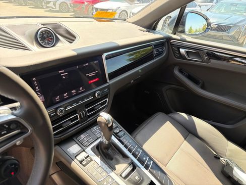 Used 2020 Porsche Macan S AWD/4WD image 26