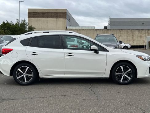Used 2019 Subaru Impreza 2.0i Premium image 6