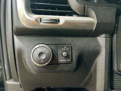 Used 2014 GMC Acadia SLE image 10