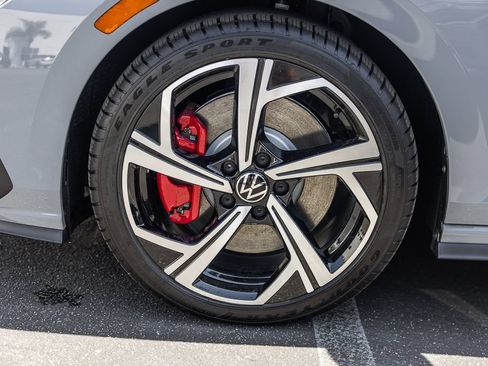 New 2026 Volkswagen GTI SE FWD image 5
