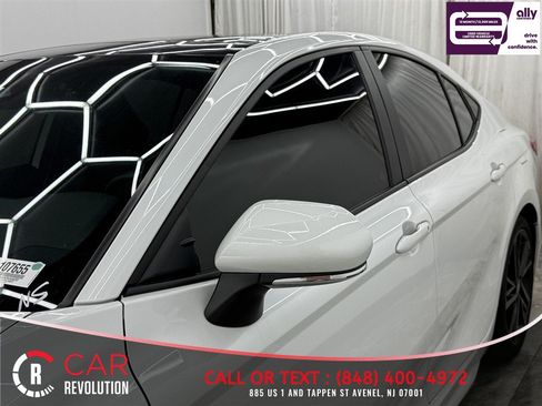 Used 2025 Toyota Camry XSE FWD image 36