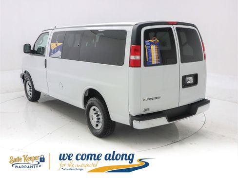 Used 2020 Chevrolet Express 3500 LT w/ LT Preferred Equipment Group image 6