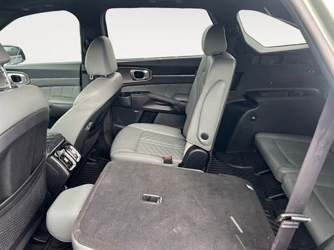 Used 2024 Kia Sorento SX Prestige w/ Sage Leather Package image 13