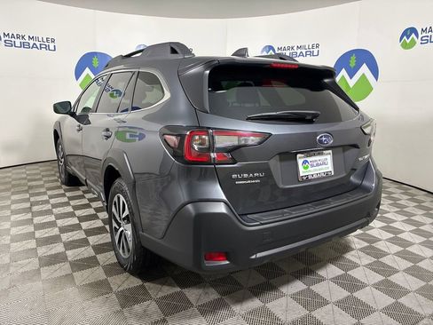 Used 2025 Subaru Outback Premium w/ Popular Package #1A image 9