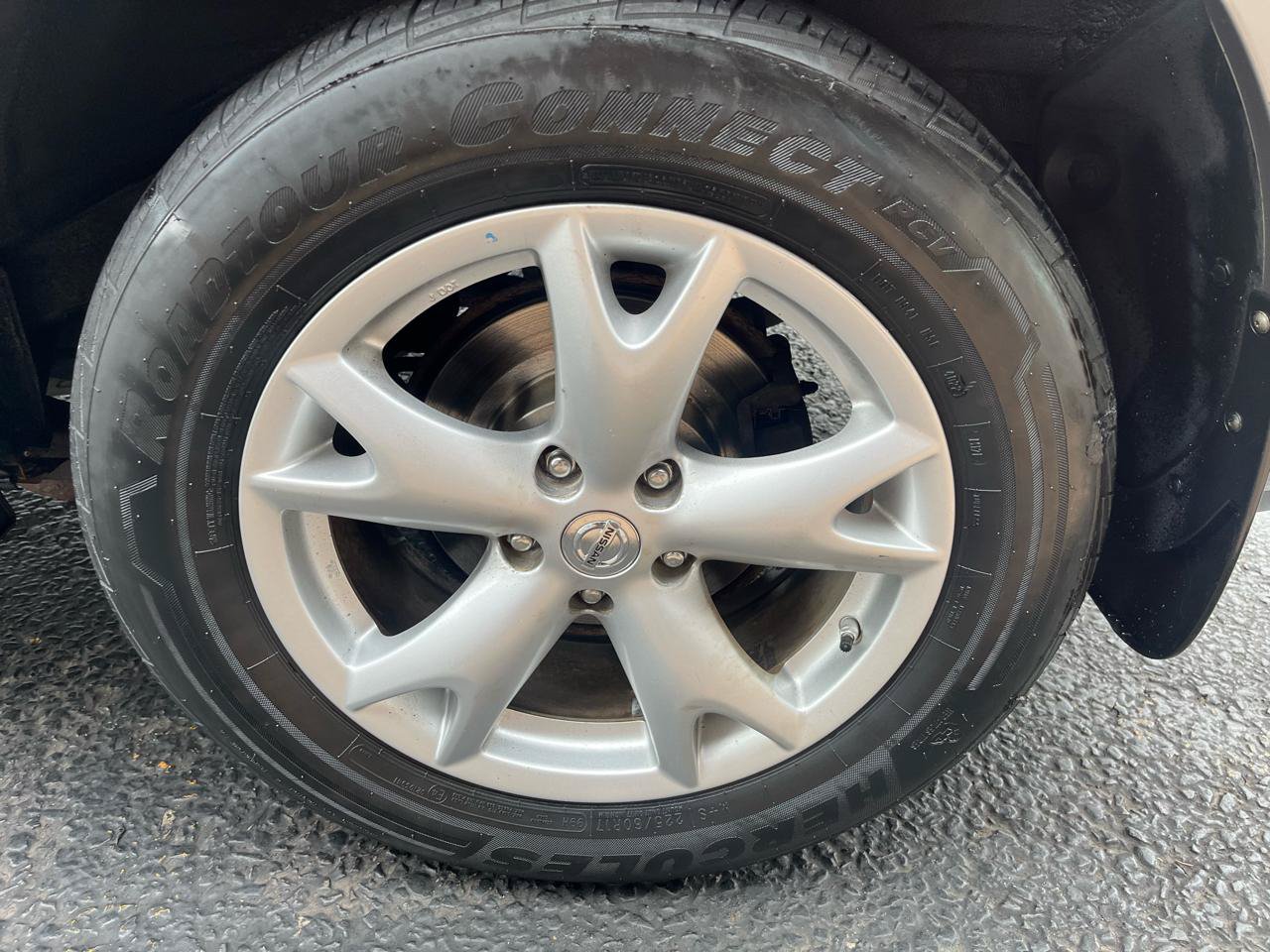 Used 2011 Nissan Rogue SV AWD/4WD image 14