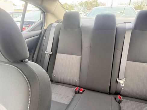 Used 2025 Nissan Sentra SV image 39