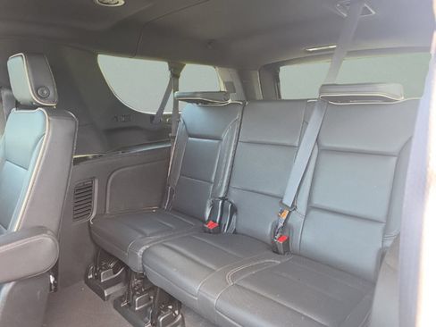 Used 2023 Chevrolet Suburban Premier AWD/4WD image 30