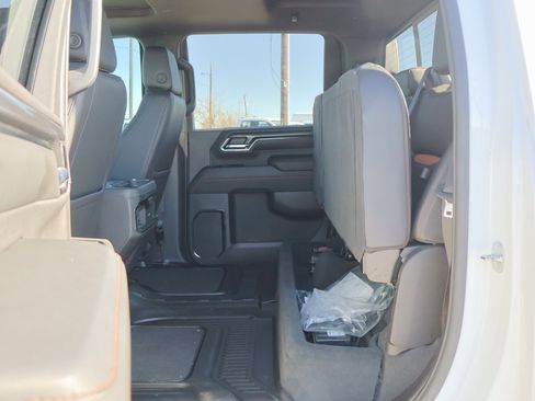 Used 2024 GMC Sierra 2500 AT4 w/ AT4 Premium Plus Package image 32