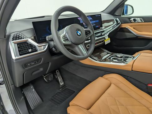 New 2026 BMW X5 xDrive40i w/ M Sport Package image 4