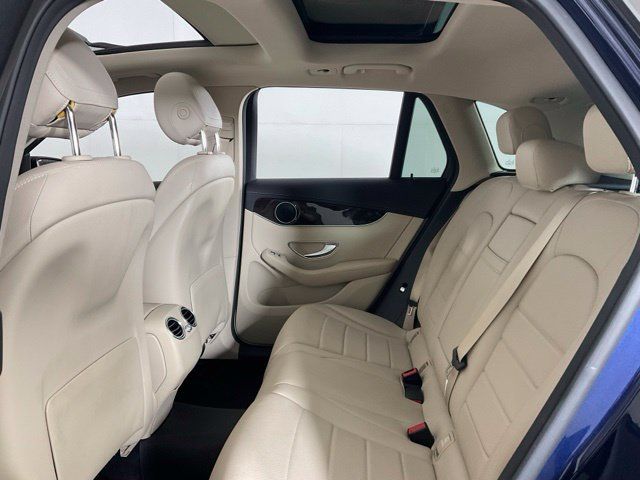 Used 2016 Mercedes-Benz GLC 300 4MATIC image 33