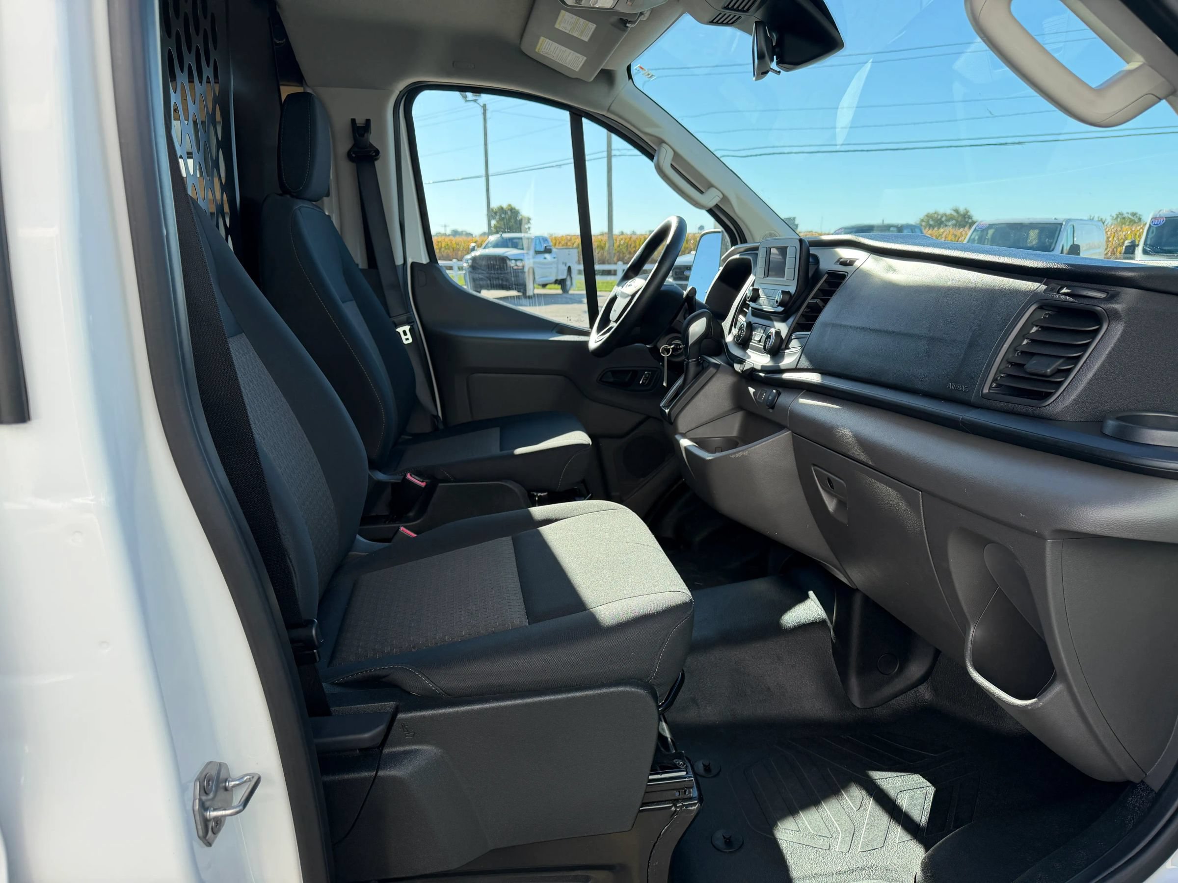 Used 2025 Ford Transit 250 Low Roof w/ Exterior Upgrade Package RWD image 24