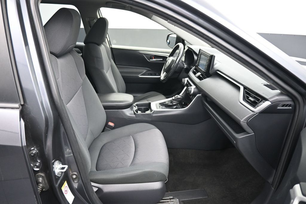 Used 2019 Toyota RAV4 XLE w/ Convenience Package AWD/4WD image 26
