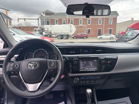 Used 2014 Toyota Corolla LE image 13