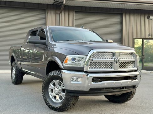 Used 2018 RAM 2500 Laramie AWD/4WD image 1