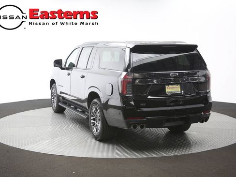 Used 2025 Chevrolet Suburban Z71 AWD/4WD image 38