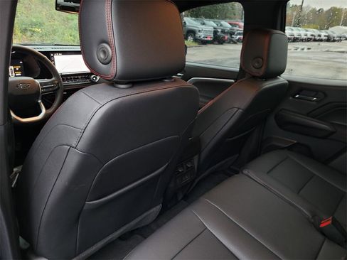 Certified 2026 Chevrolet Colorado Z71 w/ Z71 Convenience Package 2 image 32