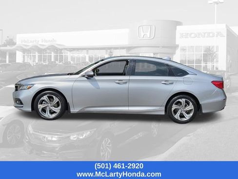 Used 2018 Honda Accord EX image 3