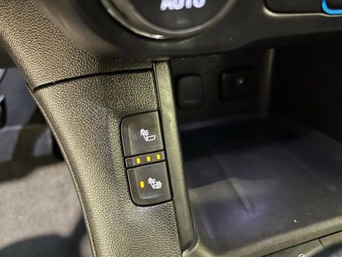 Used 2019 GMC Acadia SLT image 40