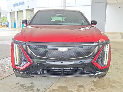 New 2026 Cadillac Lyriq Premium Sport image 8