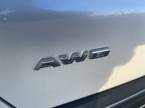 Used 2023 Cadillac XT5 Premium Luxury image 13