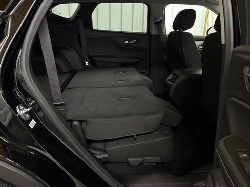 Used 2025 Chevrolet Blazer LT FWD image 15