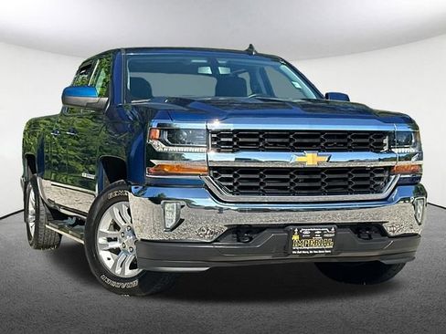 Used 2017 Chevrolet Silverado 1500 LT w/ All Star Edition AWD/4WD image 2