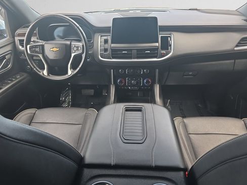 Used 2023 Chevrolet Suburban Premier image 11