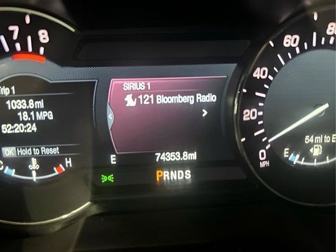 Used 2017 Lincoln MKX Reserve FWD image 18