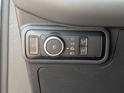 Used 2026 Ford Explorer Active w/ Active Comfort Package RWD image 27