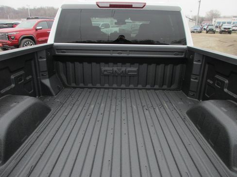 New 2026 GMC Sierra 1500 Elevation image 7