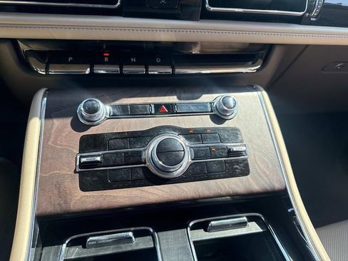 Used 2023 Lincoln Aviator Reserve w/ Equipment Group 201A image 23