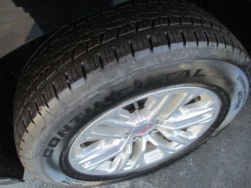 Certified 2021 GMC Yukon SLT image 10