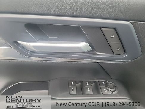 Used 2026 GMC Terrain Elevation FWD image 9