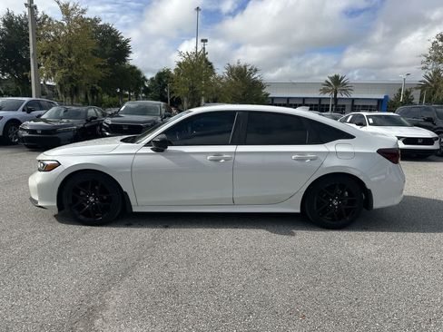 Used 2025 Honda Civic Sport image 3