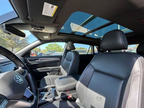 Used 2020 Volkswagen Atlas Cross Sport SEL image 12
