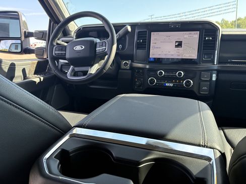 Used 2026 Ford F250 Lariat w/ Chrome Package AWD/4WD image 24