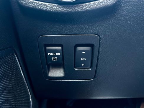 Used 2019 Ford F150 Lariat w/ Equipment Group 502A Luxury image 46