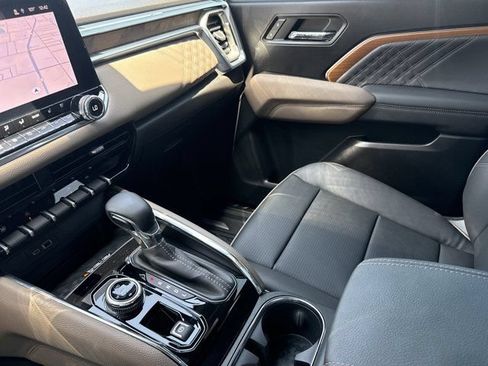 Used 2026 GMC Canyon Denali AWD/4WD image 24