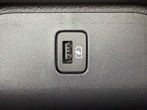 Certified 2025 Nissan Sentra SR w/ SR Premium Package FWD image 19