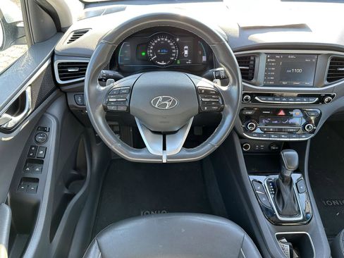 Used 2019 Hyundai Ioniq Limited FWD image 12