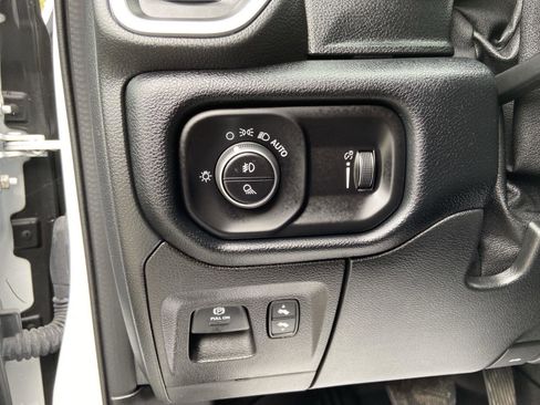 Used 2022 RAM 1500 Big Horn image 17