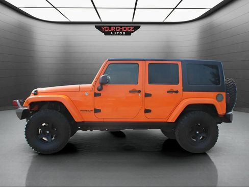 Used 2012 Jeep Wrangler Unlimited Sahara w/ Dual Top Group image 8