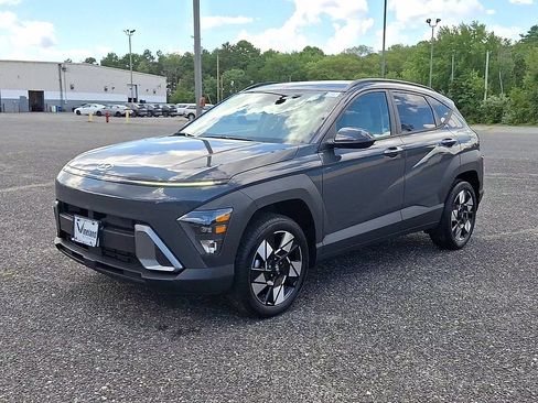 Certified 2024 Hyundai Kona SEL AWD/4WD image 4