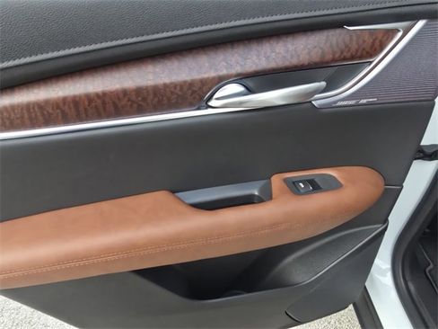 New 2026 Cadillac XT5 Premium Luxury image 13