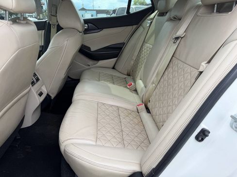 Used 2019 Nissan Maxima Platinum w/ Sport Mat Group FWD image 12