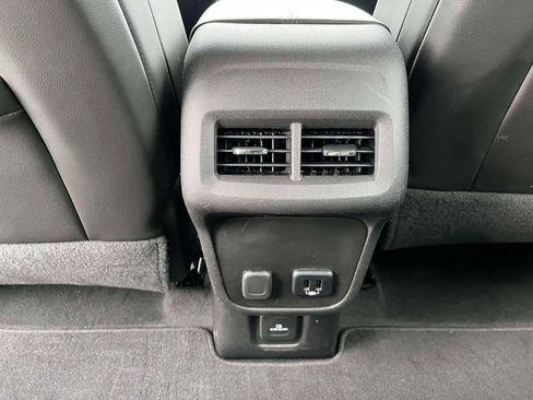 Certified 2018 Chevrolet Equinox Premier FWD image 14