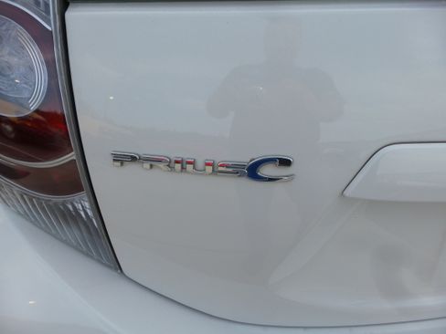 Used 2013 Toyota Prius C One FWD image 46