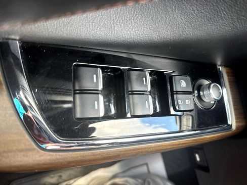 Used 2019 MAZDA CX-9 Signature image 31