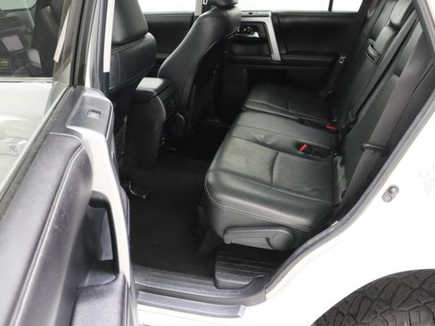 Used 2016 Toyota 4Runner Limited AWD/4WD image 31