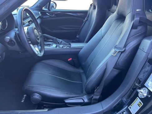 Used 2022 MAZDA MX-5 Miata RF Grand Touring image 10